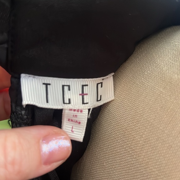 NWOT 3D flower applique halter dress - Picture 7 of 7